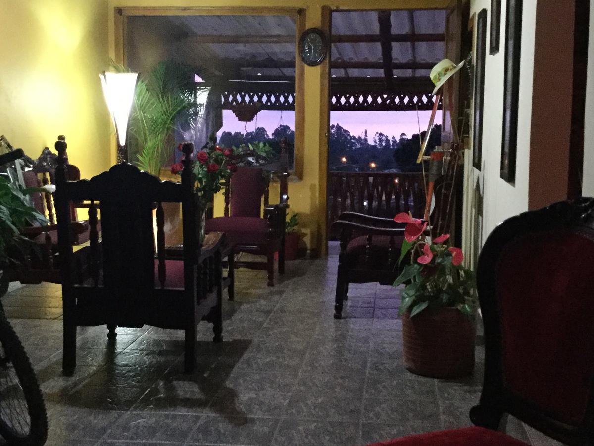 Хостел Casa Pachamama Саленто Экстерьер фото